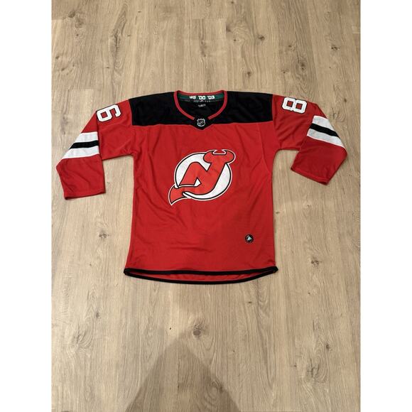 Adidas Authentic New Jersey Devils HUGHES #86 NHL Hockey Jersey Sz 50 Red Sewn - Picture 1 of 11